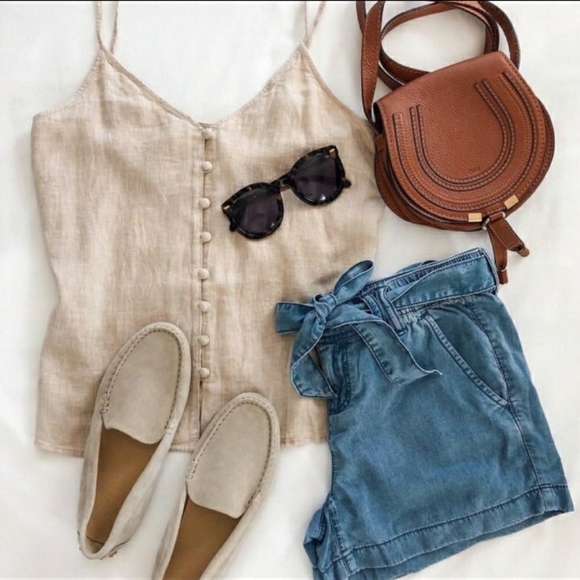 Trendy outfit mystery box! - Picture 3 of 4